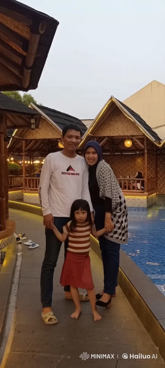 Family Performs Martial Arts by Pool at Resort – AI Generated Video | Hailuo AI