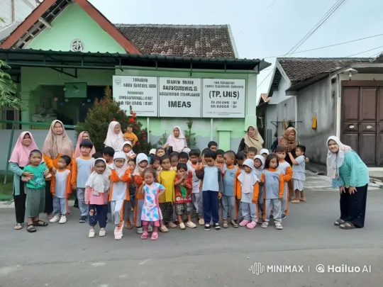 Children and Caregivers Enthusiastically Practice Kungfu at Nursery School – AI Generated Video | Hailuo AI