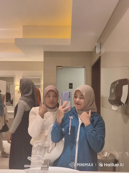 Live2D Animated Kung Fu Scene with Hijabi Women – AI Generated Video | Hailuo AI