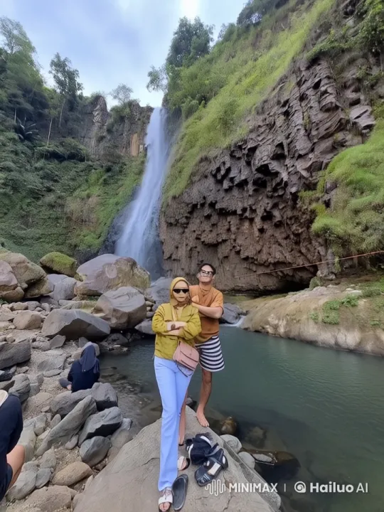 Martial Arts Display Amidst Nature's Serenity – AI Generated Video | Hailuo AI