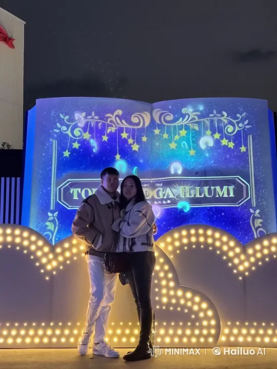 Couple's Graceful Kung Fu Display with Night Sky Backdrop – AI Generated Video | Hailuo AI