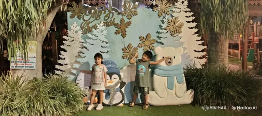 Children Perform Graceful Kungfu in Christmas Display – AI Generated Video | Hailuo AI
