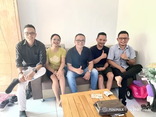 Live2D Animated Kungfu Performance on Couch – AI Generated Video | Hailuo AI