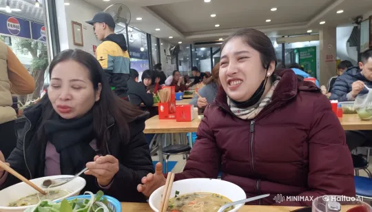 Dynamic Martial Arts Battle in Noodle Shop Setting – AI Generated Video | Hailuo AI