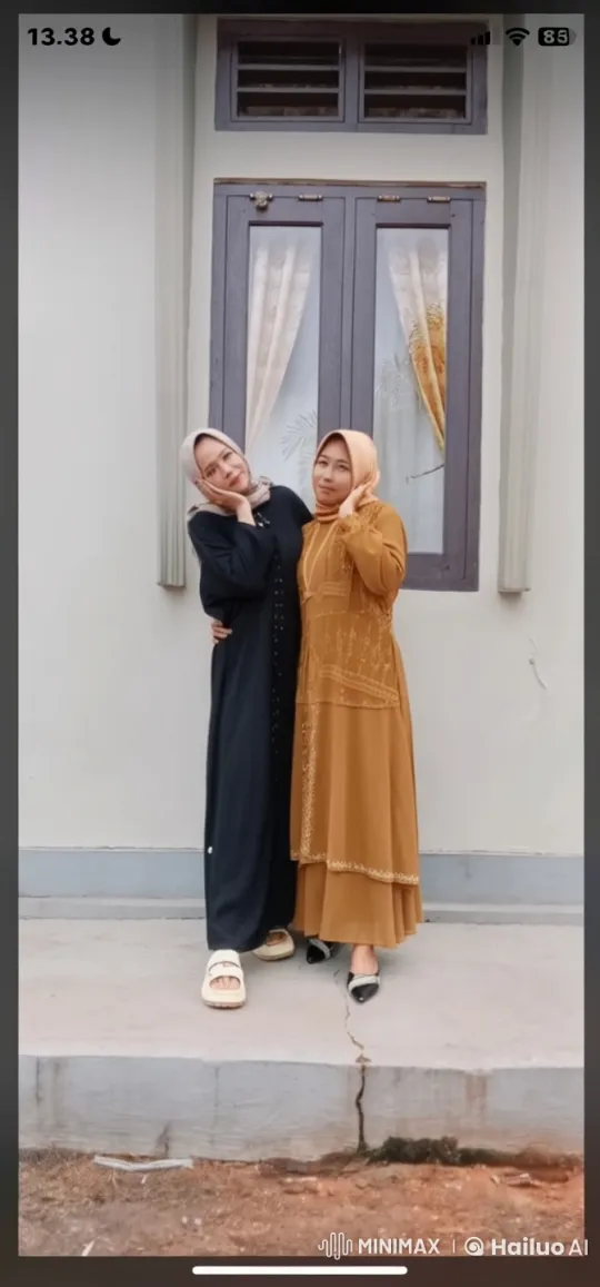 Two Women in Live2D Video Mimic Kungfu Poses Playfully – AI Generated Video | Hailuo AI