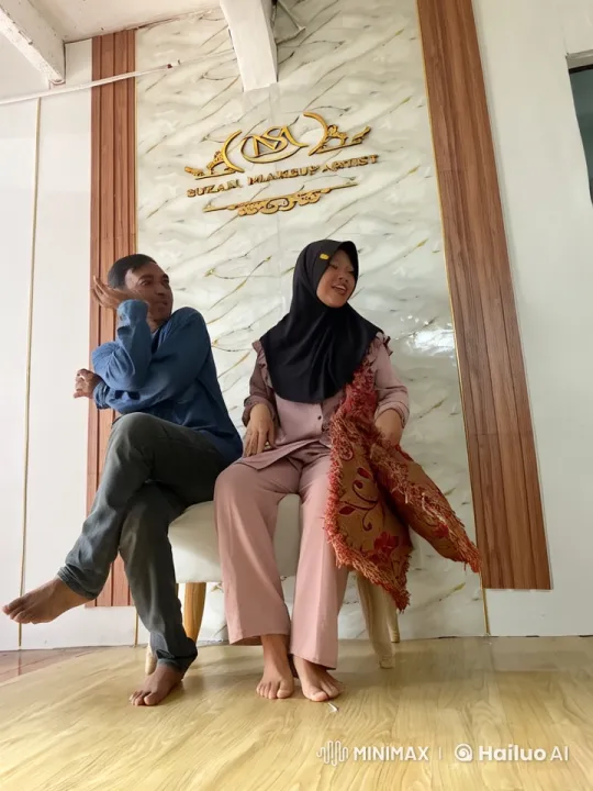 Live2D Video: Suzani Makeup Artist's Kung Fu Performance – AI Generated Video | Hailuo AI