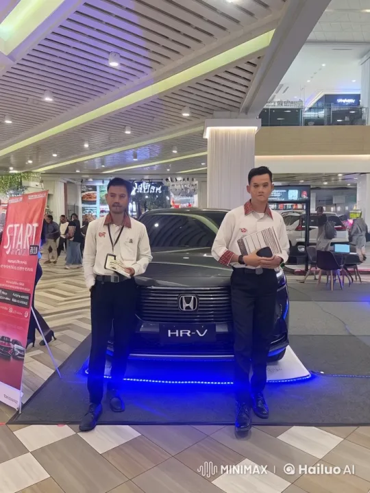 Formal Attired Men Demonstrate Kung Fu in Honda HR-V Display – AI Generated Video | Hailuo AI
