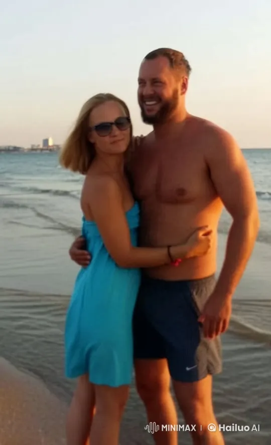 Romantic Couple Embraces at Sunset Shoreline – AI Generated Video | Hailuo AI