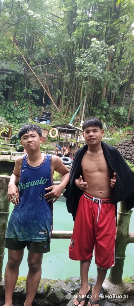 Animated Kung Fu Sparring in a Lush Jungle Setting – AI Generated Video | Hailuo AI