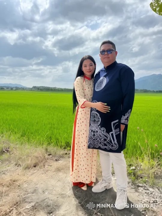 Couple Demonstrates Synchronized Kung Fu in Serene Setting – AI Generated Video | Hailuo AI