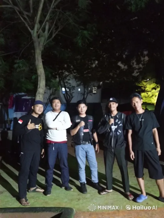 Live2D Animated Kungfu Performance in Nocturnal Forest Setting – AI Generated Video | Hailuo AI