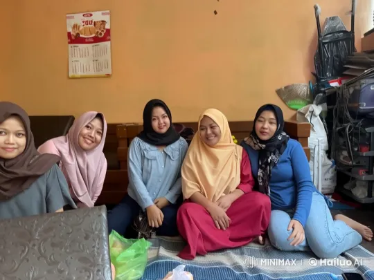Five Women Practicing Kungfu in a Living Room – AI Generated Video | Hailuo AI