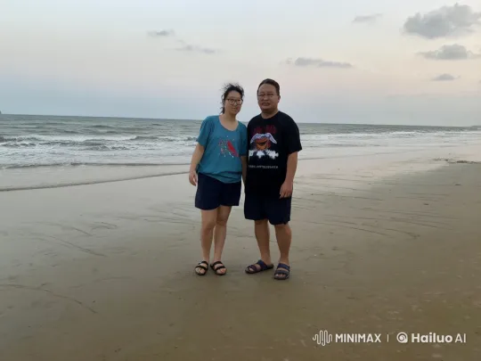 Martial Arts Duo Engage in Intense Beach Battle – AI Generated Video | Hailuo AI