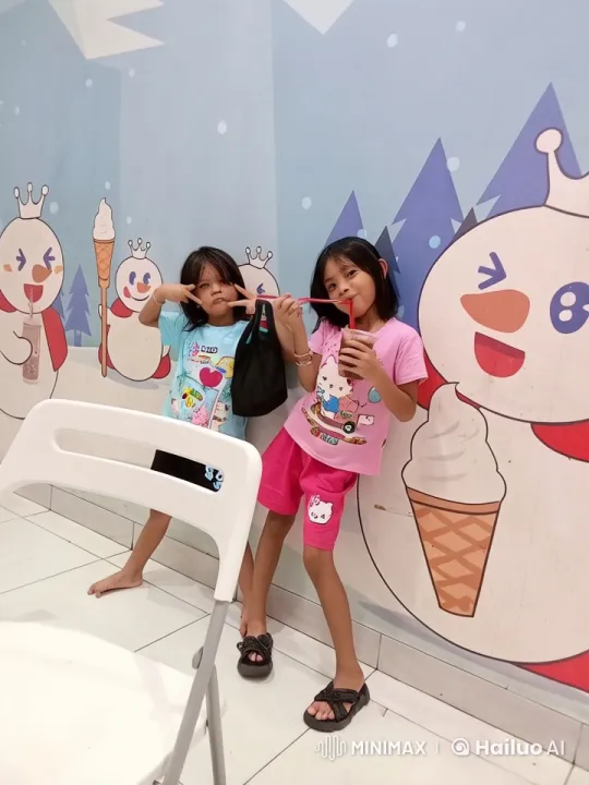 Children Playfully Perform Kungfu in Front of Animated Wall – AI Generated Video | Hailuo AI