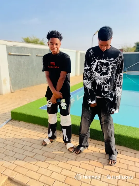 Dynamic Kungfu Fight in Fashionable Poolside Setting – AI Generated Video | Hailuo AI