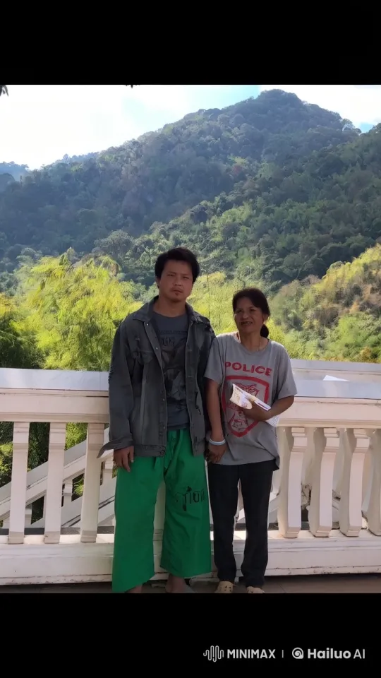 Kung Fu Practitioners in Serene Mountain Setting – AI Generated Video | Hailuo AI