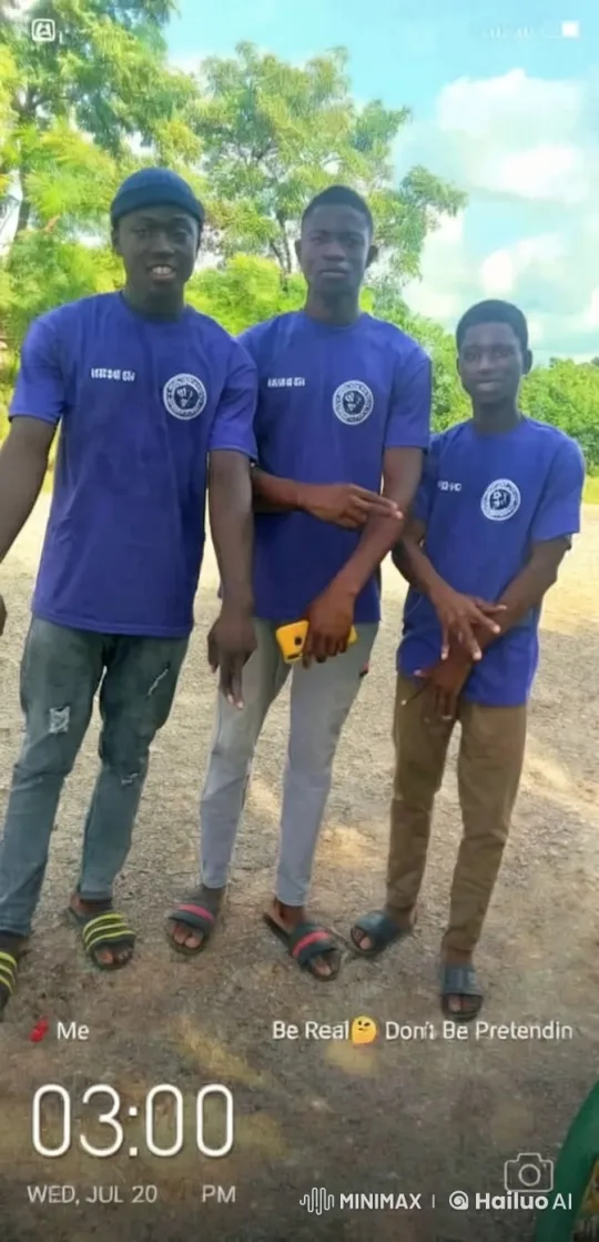 Young Men Perform Impressive Kung Fu in Outdoor Setting – AI Generated Video | Hailuo AI