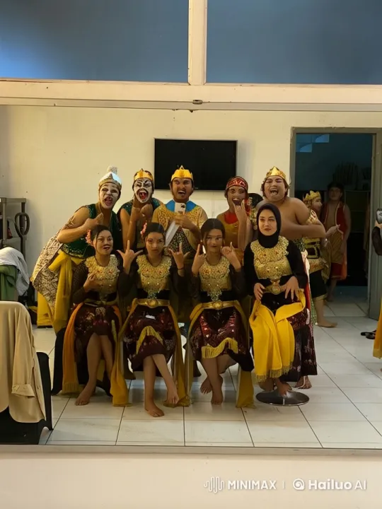 Indonesian Dancers Perform Dramatic Kung Fu Battle – AI Generated Video | Hailuo AI