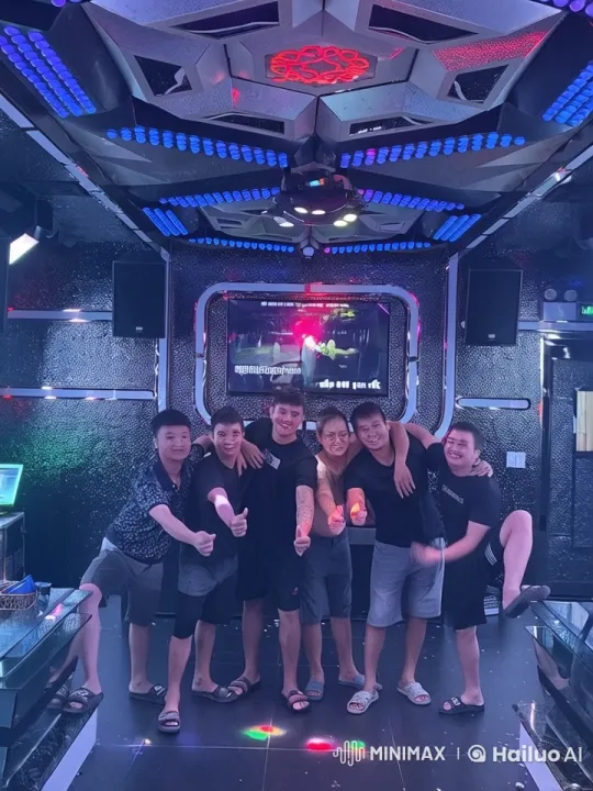 Friends Enjoy Kung Fu Karaoke Night in Animated Bar – AI Generated Video | Hailuo AI