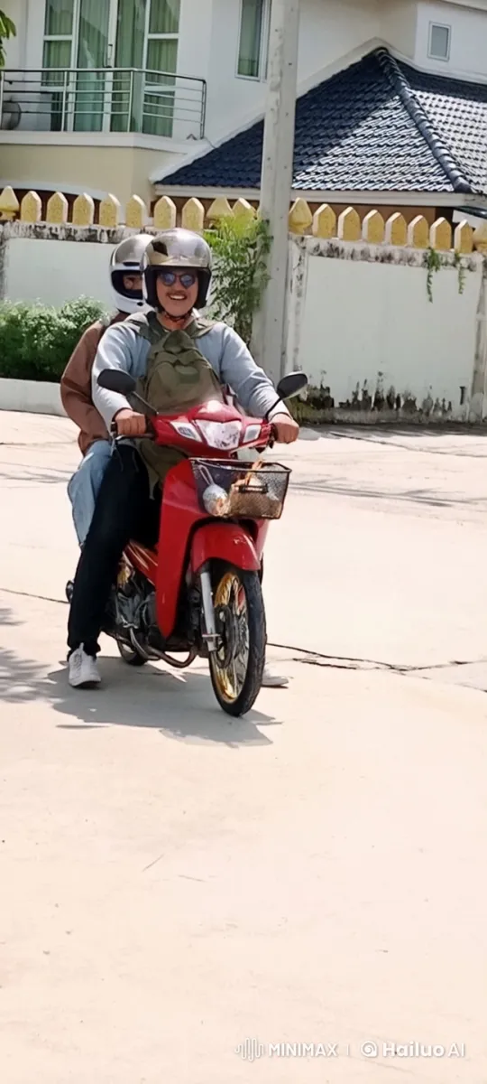 Motorbike Ride Transitions into Kung Fu Fight on Residential Street – AI Generated Video | Hailuo AI