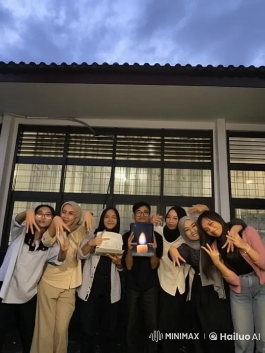 Friends' Animated Kung Fu in Dusk Setting – AI Generated Video | Hailuo AI
