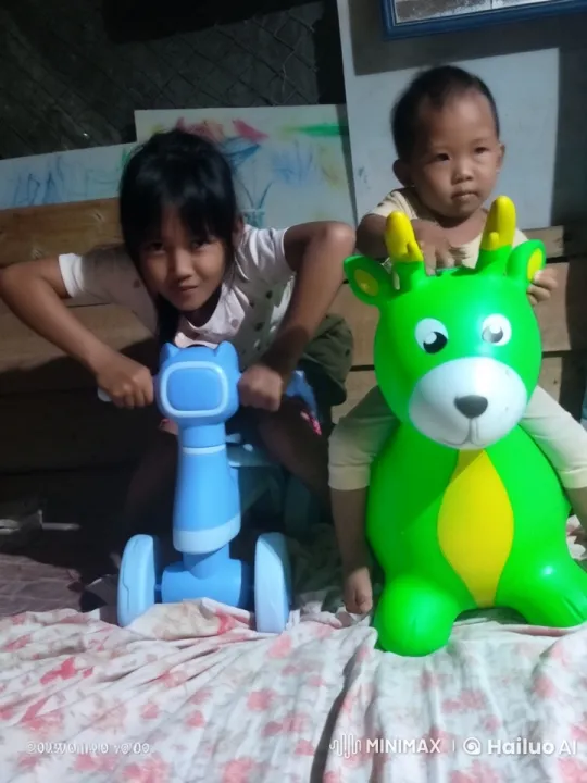 Children's Playful Aerial Duel with Floating Toy Animals – AI Generated Video | Hailuo AI