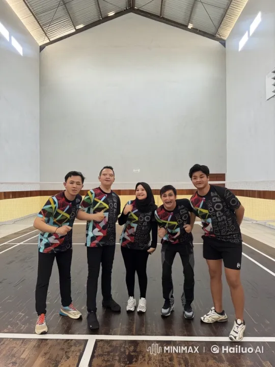 Athletes in Vibrant Jerseys Perform Martial Arts in Live2D Animation – AI Generated Video | Hailuo AI