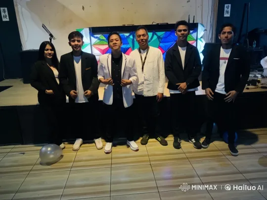 Six Individuals Perform Kungfu in a Geometric LED-Lit Stage Setting – AI Generated Video | Hailuo AI