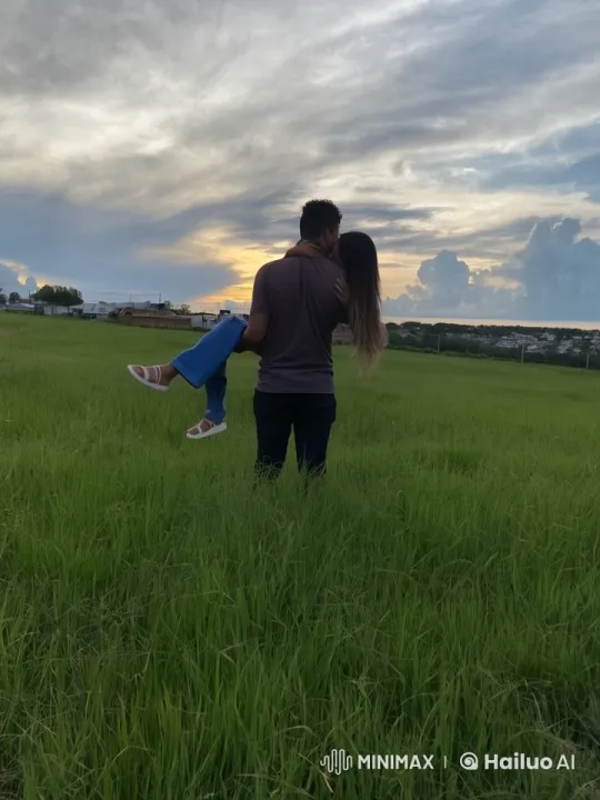 Couple Performs Graceful Kungfu in Serene Evening Setting – AI Generated Video | Hailuo AI