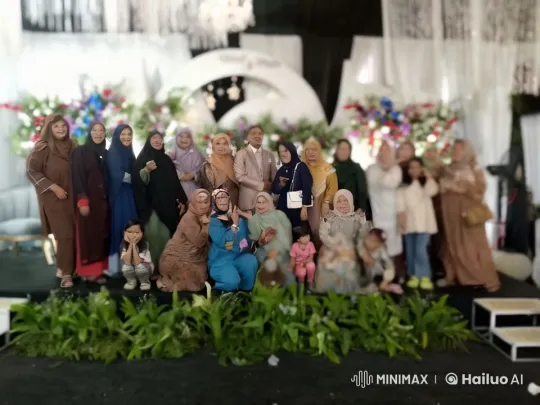 Joyful Group Celebrates with Synchronized Jumps and Laughter – AI Generated Video | Hailuo AI