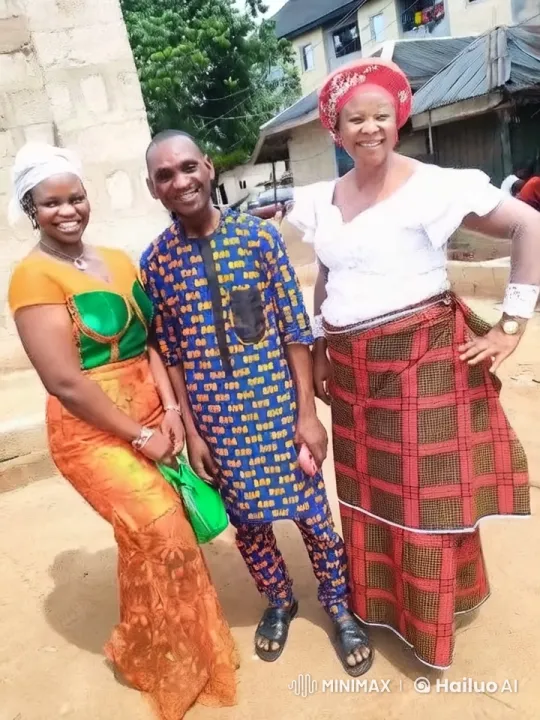 African Attire Kung Fu Performance in Outdoor Setting – AI Generated Video | Hailuo AI