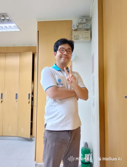 Live2D Animation: Person Dancing and Jogging in Place – AI Generated Video | Hailuo AI