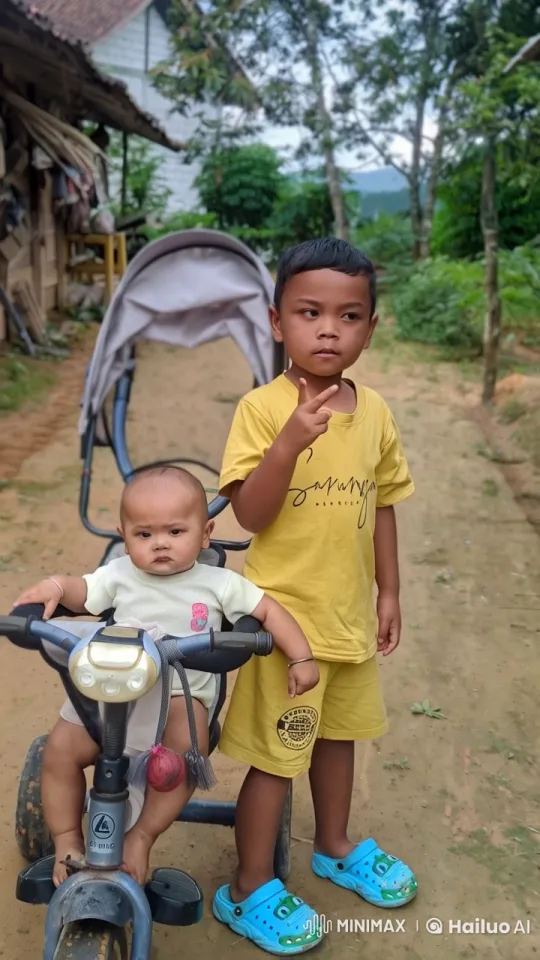 Rural Pencak Silat Demonstration by Children – AI Generated Video | Hailuo AI