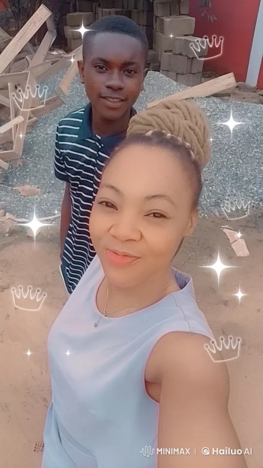 Kung Fu Duo Battles with Sparkling Selfie Start – AI Generated Video | Hailuo AI