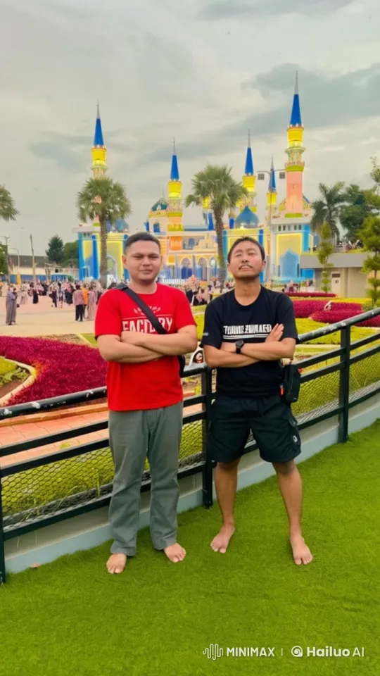 Live2D Animated Kungfu Routine in Vibrant Park Setting – AI Generated Video | Hailuo AI