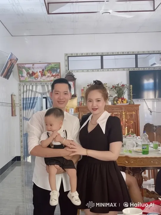 Family Kung Fu Session in Traditional Home Setting – AI Generated Video | Hailuo AI