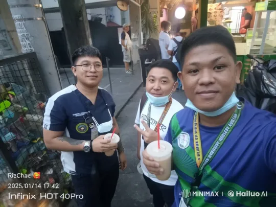 Three Men Perform Kung Fu in Urban Setting – AI Generated Video | Hailuo AI
