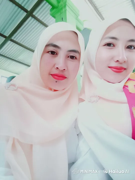 Live2D Animation: Gentle Hijabis Gracefully Perform Kungfu Jump – AI Generated Video | Hailuo AI
