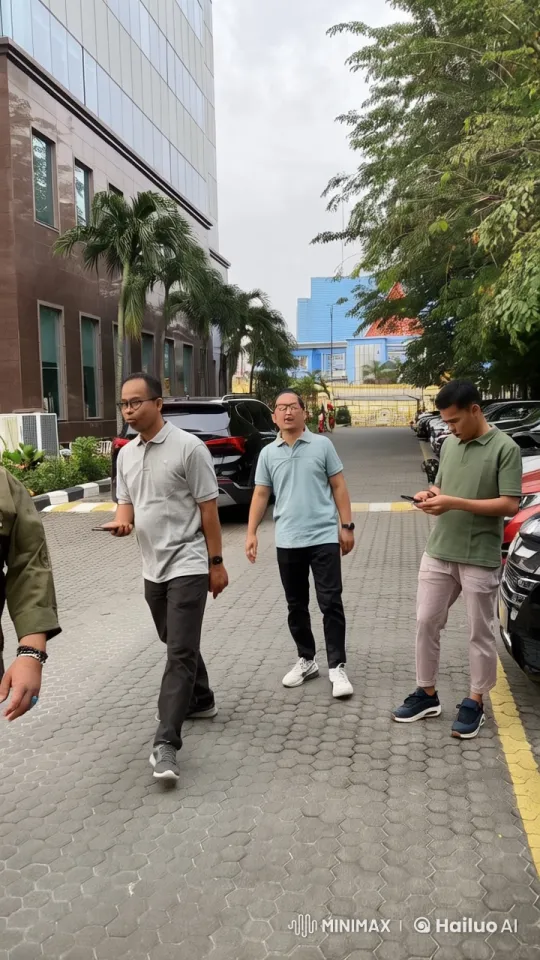 Live2D Animated Kungfu Fight in Lush Outdoor Setting – AI Generated Video | Hailuo AI