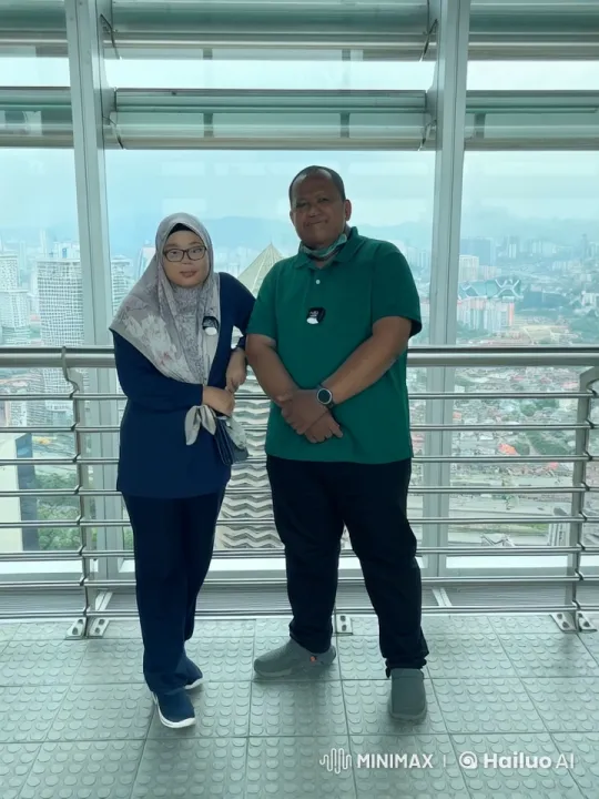 Dynamic Kung Fu Performance on High Observation Deck – AI Generated Video | Hailuo AI