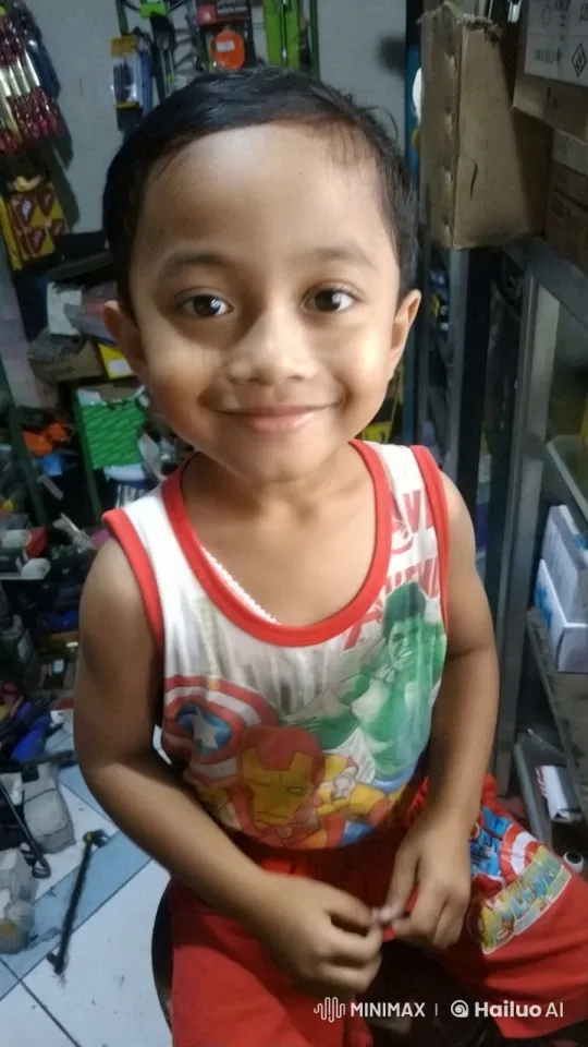 Young Boy Transforms into Hulk, Fights Alongside Army – AI Generated Video | Hailuo AI