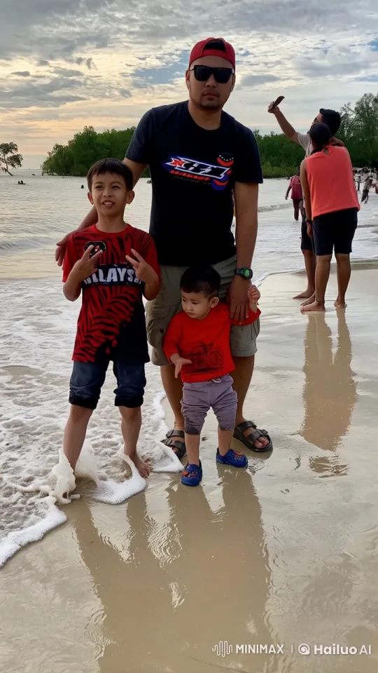 Father and Children Display Kung Fu Skills at the Beach – AI Generated Video | Hailuo AI