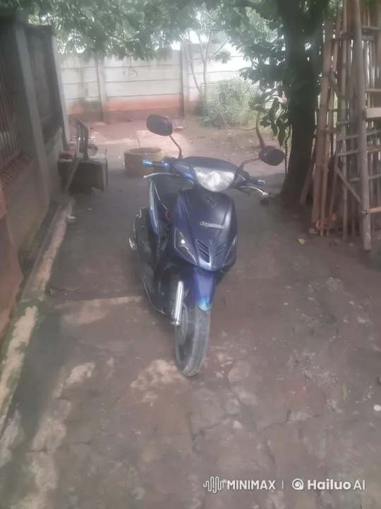 Live2D Motorcycle Transforms into a Robot – AI Generated Video | Hailuo AI