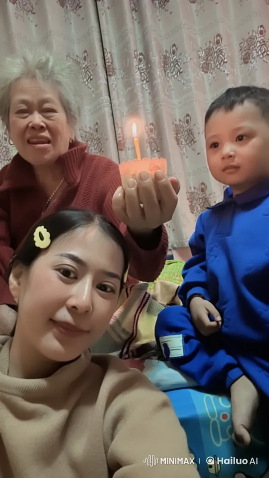 Family Gathering with Child Practicing Kung Fu – AI Generated Video | Hailuo AI