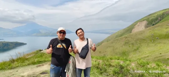 Friends Display Martial Arts in Lush Hills Live2D Animation – AI Generated Video | Hailuo AI