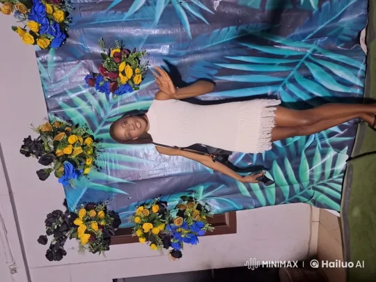 Woman Showcases Agility and Grace in Live2D Animation – AI Generated Video | Hailuo AI