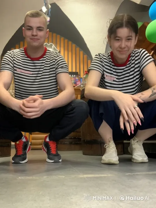 Dynamic Live2D Kung Fu Battle in Striped Shirts – AI Generated Video | Hailuo AI