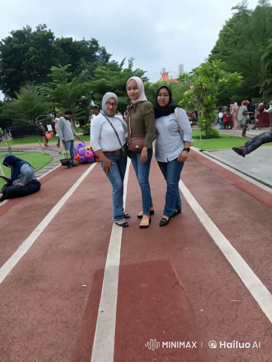 Three Women Pose for Photo in Animated Open Space – AI Generated Video | Hailuo AI