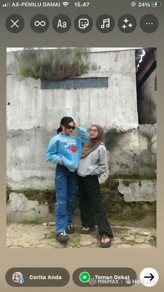Synchronized Kungfu Fight Against a Rustic Wall – AI Generated Video | Hailuo AI