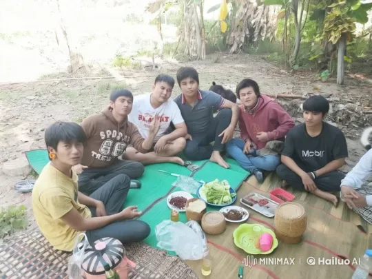 Picnic Sparring: Friends Enjoy Meal Amidst Kung Fu Showdown – AI Generated Video | Hailuo AI
